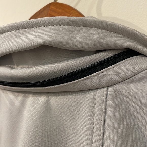 Light Jacket - Picture 3 of 10